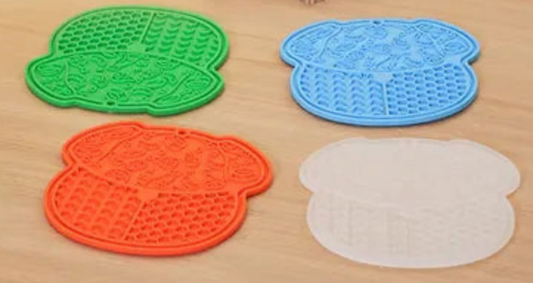 DeFur Lick Mat